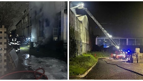 Incendio in officina a Milano, fiamme e colonna di fumo per tutta la notte. Evacuate dieci persone