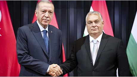 Movimentismo filorusso. La coppia Orbán-Erdogan troppo vicina a Putin. Occidente in imbarazzo