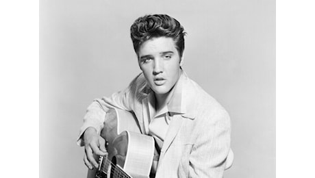 Elvis Presley, 90 anni di leggenda: le 5 canzoni che hanno fatto la storia della musica