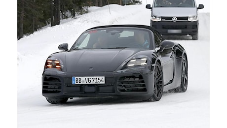 Porsche Boxster e Cayman elettriche nei guai per le batterie