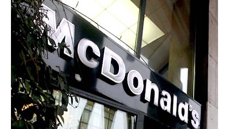 Usa, Escherichia Coli negli hamburger Quarter Pounder di Mc Donald's: 1 morto e 10 ricoverati