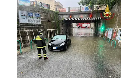 Maltempo Sicilia, piogge torrenziali tra Messina e Catania: 260mm sui Peloritani, 120mm sull’Etna | DATI