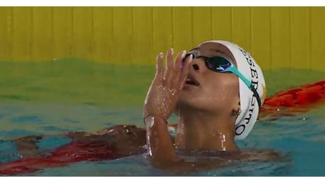 La gara del record italiano di Sara Curtis nei 100 stile, superata Federica Pellegrini (VIDEO)