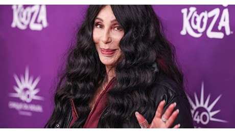 Cher, in un libro autobiografico i retroscena del suo matrimonio