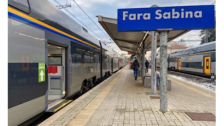 Giovane muore investito dal treno