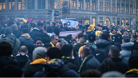 La fotografa degli scontri di Amsterdam: Ricostruita una realtà a senso unico