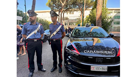 Studente cade dalla finestra a scuola a Torre del Greco (Napoli), è grave