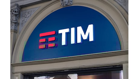 Telecom Italia Verso Massimi Annuali, Technogym in Rimbalzo