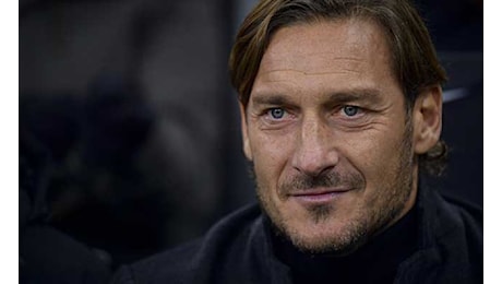 Totti: Non ridarei il calcio a Balotelli. Il migliore calciatore della storia? Faccio un solo nome