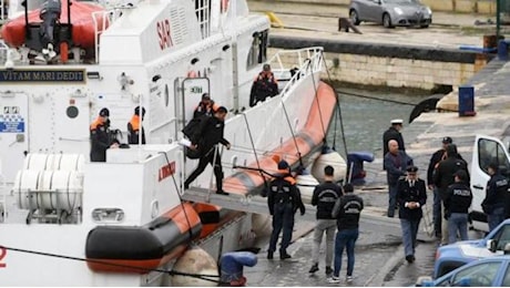 Migranti, giudice a Catania annulla un trattenimento: «L'Egitto non è Paese sicuro». Salvini: «Giudici comunisti»