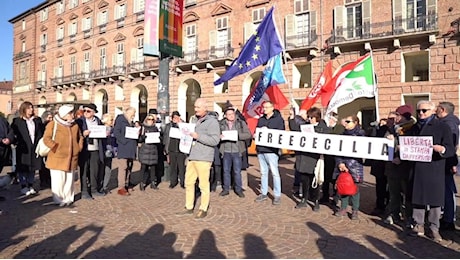 Torino, sit-in per chiedere la scarcerazione di Cecilia Sala