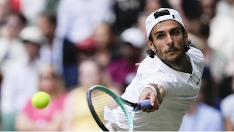 Musetti-Djokovic, la semifinale di Wimbledon in diretta 0-0: il serbo inizia al servizio