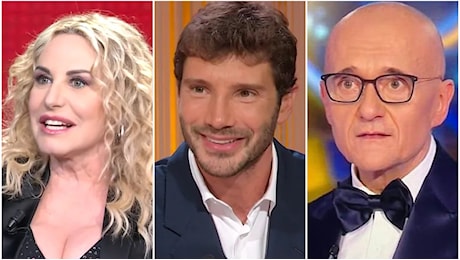 Stasera in Tv (23 dicembre): Giletti fermato e De Martino si aggiunge alla sfida tra Antonella Clerici e Signorini