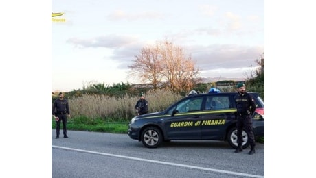 Crotone, Operazione Levante della GdF: misure cautelari per ingresso irregolare di cittadini extra comunitari - Calabria Reportage