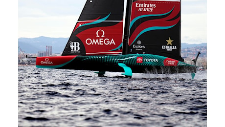 America's Cup, Ineos non può più sbagliare, New Zealand si gioca il match point. La diretta video dalle 14.10