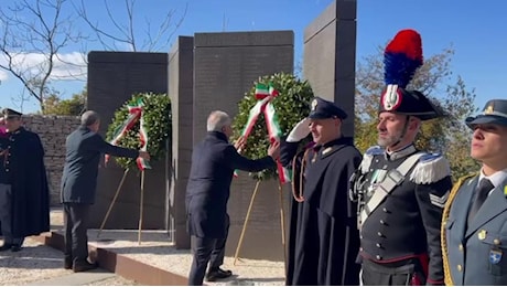 Anniversario terremoto in Irpinia, l'omaggio di Musumeci e Piantedosi al Parco della Memoria