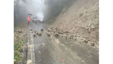 Castagneto Po: Maltempo, frane e allagamenti bloccano le strade