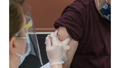 Al via la campagna vaccinale contro l'influenza con 392mila dosi tra Empoli, Firenze, Prato e Pistoia