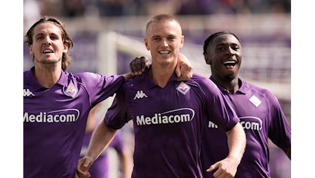 Gudmundsson batte la Lazio con il gol vittoria nel finale: regala il primo trionfo alla Fiorentina