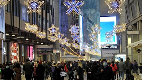 Confcommercio, per gli acquisti di Natale oltre la metà degli italiani sceglie i negozi di prossimità