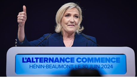 Le Pen annuncia, 'il governo è pronto'. Ma lei non ci sarà