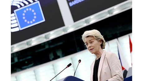 Il von der Leyen bis 'spappola' i gruppi al Parlamento Ue, maggioranza più bassa di sempre