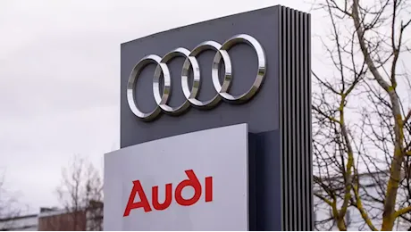 Audi, chiuderà la fabbrica di auto elettriche a Bruxelles a febbraio 2025: stop al suv Q8 e-tron