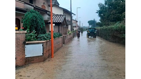 Maltempo in Romagna, a Cesena la zona di Ronta quella più critica: «Monitoriamo fossi e canali»