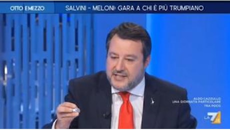 Salvini regala un Bacio a Lilli Gruber: “E’ la giornata della gentilezza” – Video