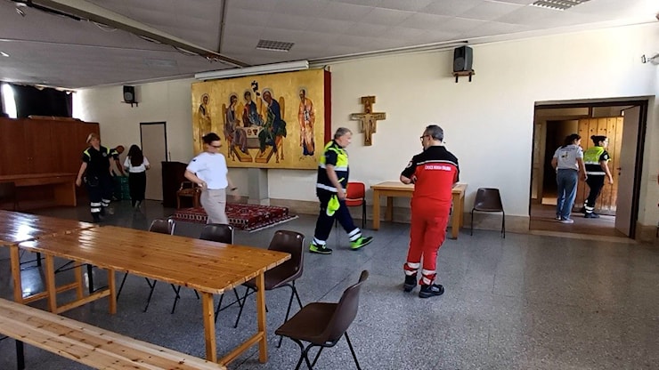 Esplosione a Roma, la parrocchia del quartiere in campo per aiutare le famiglie - Vatican News Esplosione a Roma, la parrocchia del quartiere in campo per aiutare le famiglie - Vatican News