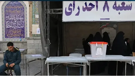 Come sono andate le elezioni in Iran, tra bassa affluenza e appelli al boicottaggio