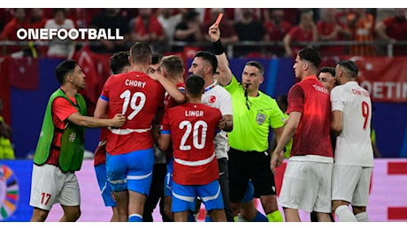🤬 Follia Rep. Ceca-Turchia, 18 cartellini e rissa: Barak, 🟥 da RECORD | OneFootball