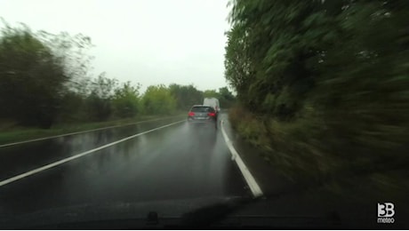 Cronaca meteo diretta - Maltempo Lombardia, camera car sulla A8 da Milano a Varese - Video