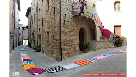 Vivo a Colori, a Spina di Marsciano inaugurazione del punto mostra