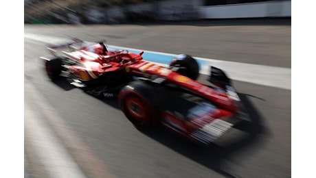 FORMULA 1. Splendido Leclerc a Baku, pole position con 3 decimi rifilati a Piastri, Sainz terzo