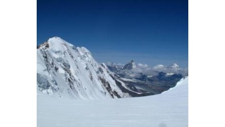 Italia e Svizzera spostano il confine a causa dello scioglimento dei ghiacciai: cosa cambia