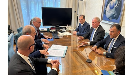 STMicroelectronics, Dagnino eTamajo firmano contratto per rilanciare sito di Catania