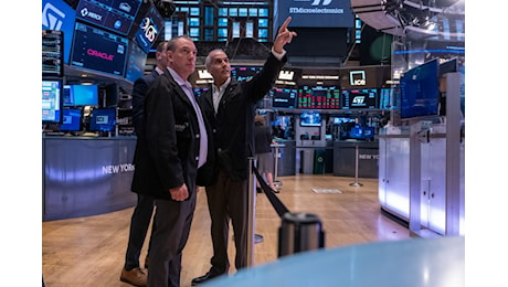 Wall Street: per S&P 500 sessione peggiore da aprile, Nasdaq KO nonostante progressi inflazione Usa. Il trend dei futures
