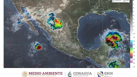 L’uragano Beryl tocca terra in Messico: venti a 160km/h