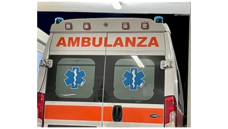 Scontro auto - ambulanza nel Foggiano, un morto e un ferito