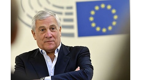 Tajani: no a tassa extraprofitti, rischiano piccole banche