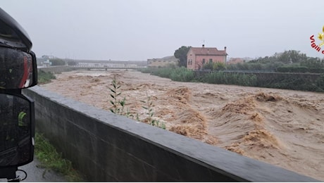 Maltempo in Liguria, un disperso ad Arenzano, temporali autorigeneranti nel centro-ponente, problemi a strade e autostrade