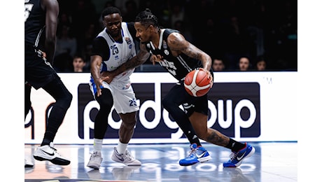Basket, Serie A: la Virtus batte Brescia con un grande secondo tempo e riaggancia Trapani