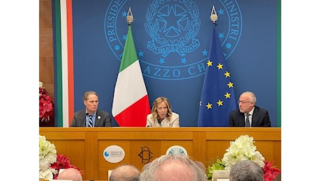 Quello che sta dicendo Meloni durante la conferenza stampa di inizio anno