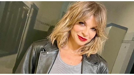 Alessandra Amoroso, le lacrime per la figlia in arrivo: «Vivo nella felicità ma anche nell'ansia. Ho paura di non essere all'altezza»