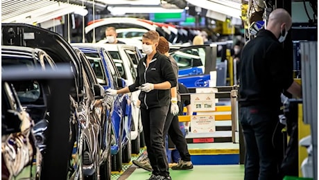Il crollo del settore auto trascina la produzione industriale italiana, calo del 3,3% su base annua