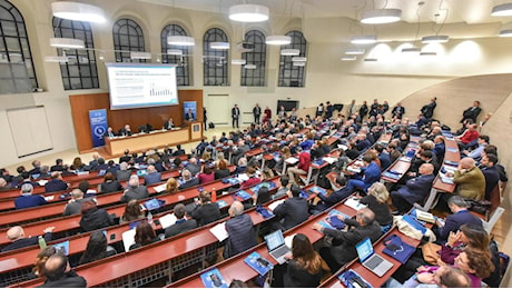 Il Mezzogiorno rallenta, torna il divario con il Nord. “In 10 anni fuga di laureati”