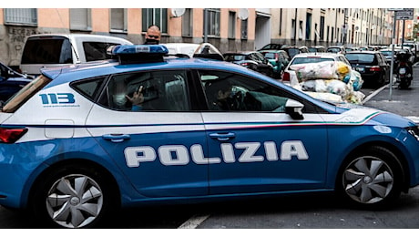 Spara e uccide un uomo dopo un incidente d'auto. Poliziotto pestato a sangue