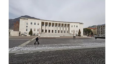 Per la procura di Bolzano la 14enne non è stata stuprata ma aggredita e palpeggiata