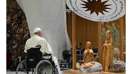 Vaticano, dopo le polemiche scompaiono dal presepe kefiah e bambinello